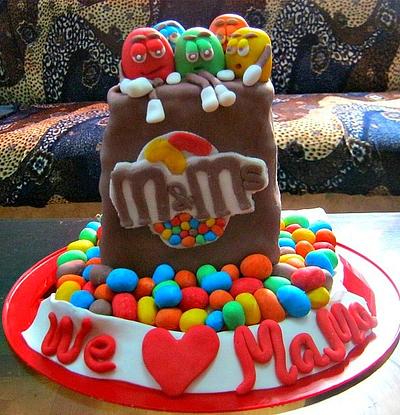 M&M cake - Cake by susana reyes