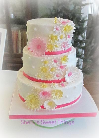 Daisies - Cake by Shelly's Sweet Things