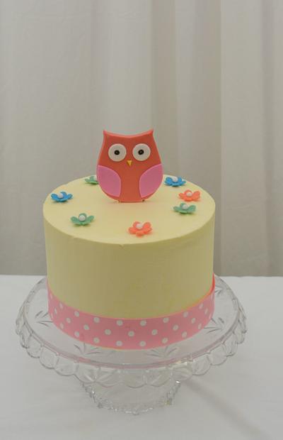 Owl on Swiss Meringue  - Cake by Sugarpixy