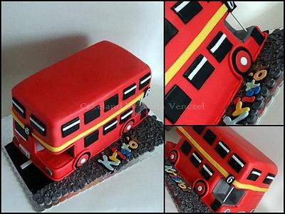 Red bus - Cake by Cakeland by Anita Venczel