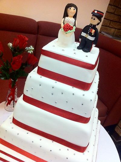 Wedding Cake & Cuppies  - Cake by Chrissy Faulds