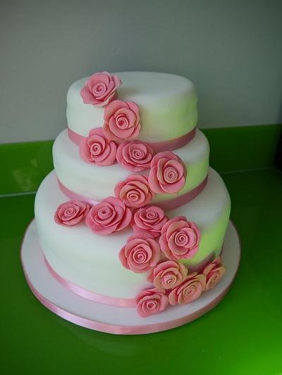 Trailing roses - Cake by Mrs Macs Cakes