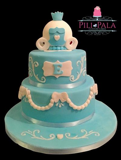 Cinderella inspired cake  - Cake by Hannah Thomas