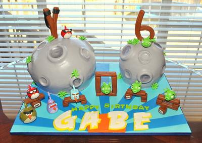 Angry Birds Space Cake - Cake by Hope Crocker