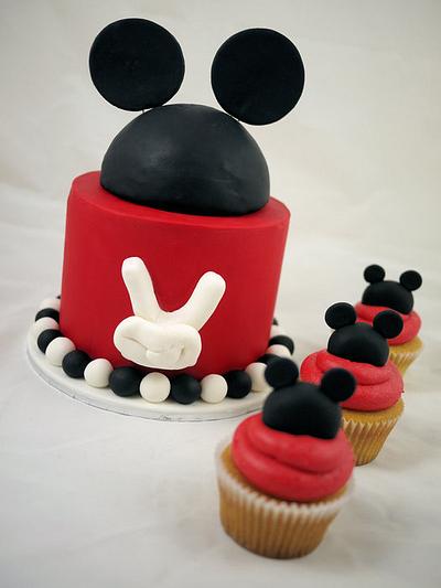 Mickey Mouse Cake n Cupcakes - Cake by Lydia Evans