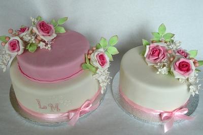 Wedding cakes with pink roses - Cake by m.o.n.i.č.k.a