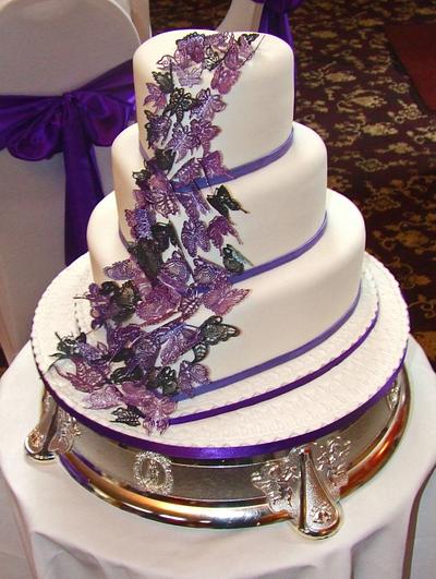 Butterflies - Cake by cakesbycakecorner