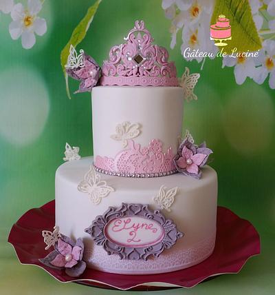 The crown of Princesse - Cake by Gâteau de Luciné