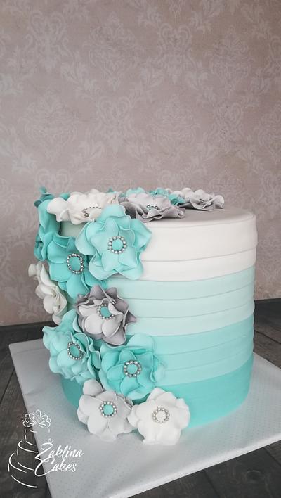 Elegant ruffle cake - Cake by Zaklina