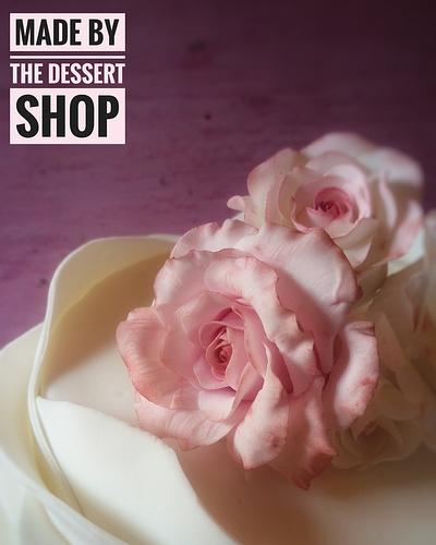 Rose - Cake by The dessert shop