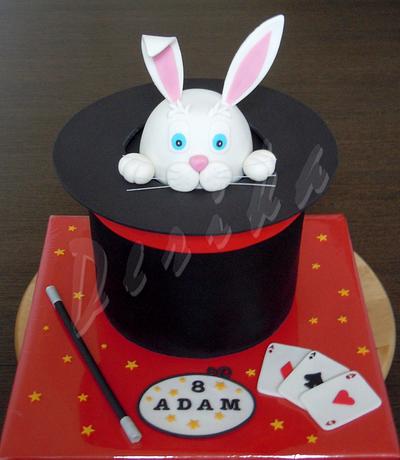 Rabbit in the hat. - Cake by Derika