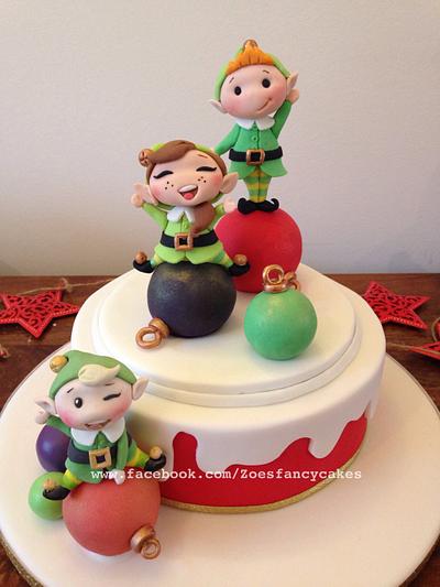 Another Christmas cake :)  - Cake by Zoe's Fancy Cakes