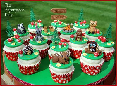 Wilderness cupcakes - Cake by The Sugarpaste Fairy