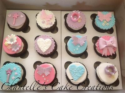Girly love - Cake by Chantelle's Cake Creations