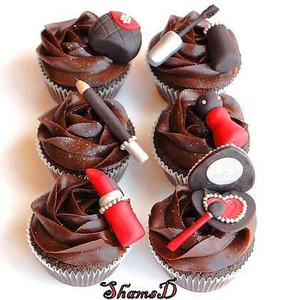 Make -Up Cupcakes - Cake by Shamima Desai