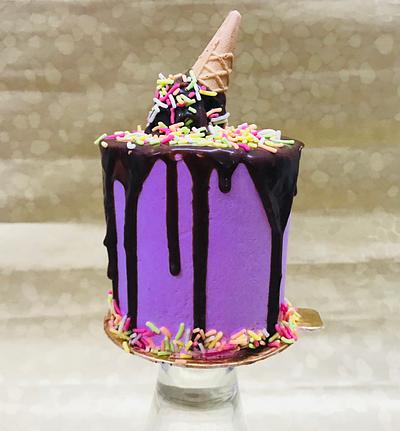 Mini melting icecream cake - Cake by Creamyumm