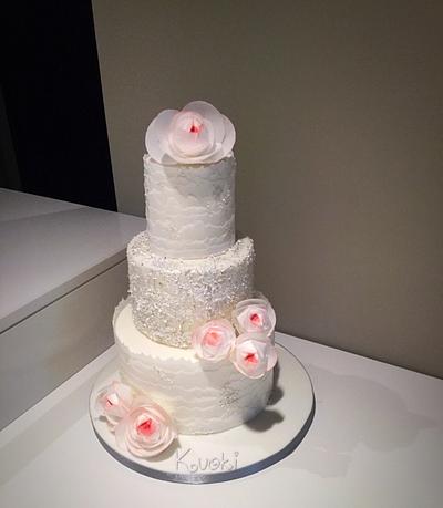 Wedding flowers  - Cake by Donatella Bussacchetti