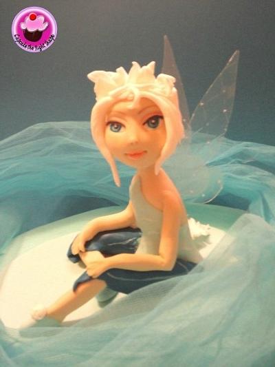 Periwinkle the Frost Fairy - Cake by M Sugar Doll