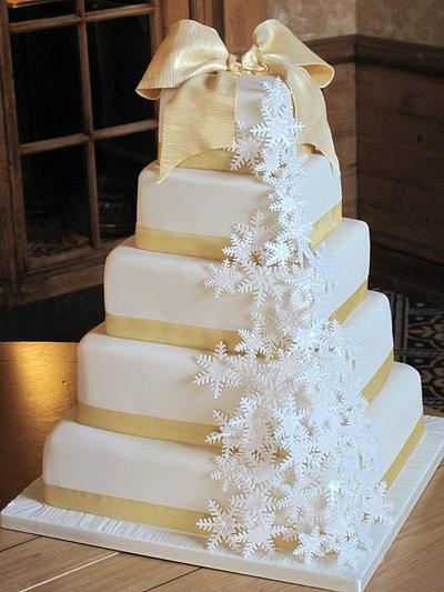 Winter wedding cake - Cake by joscakes