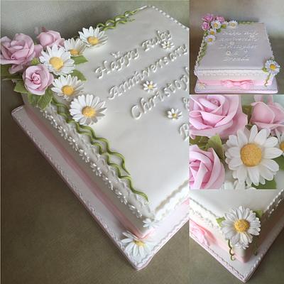 Roses & Daisies  - Cake by Olivia