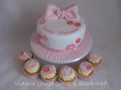 Baby Shower Cake - Cake by VictoriaLouiseCakes