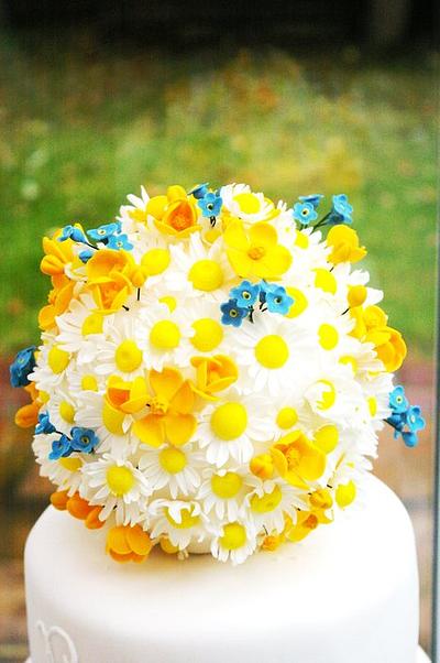 Daisies buttercups and forget-me-nots - Cake by Nadya