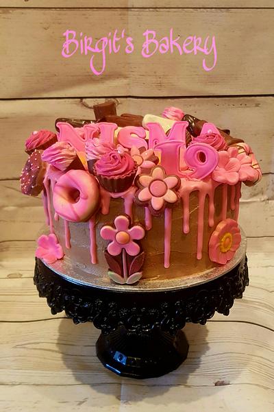 Pink Drip Cake - Cake by Birgit