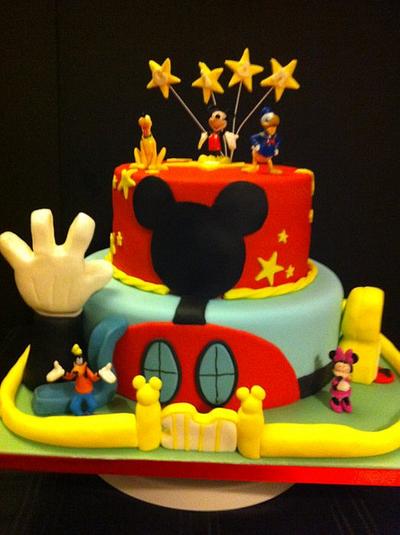 Mickey Mouse clubhouse cake - Cake by sliceofheaven