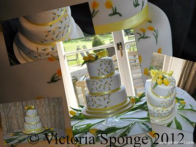 Tulip wedding cake - Cake by Victoria Forward
