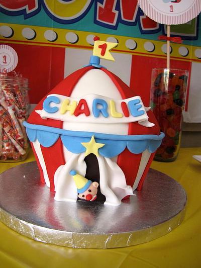 Circus Tent Cake - Cake by Laura's Sweet Designs
