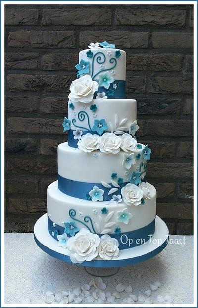 Turquoise Ribbons, White Roses - Cake by Op en Top Taart