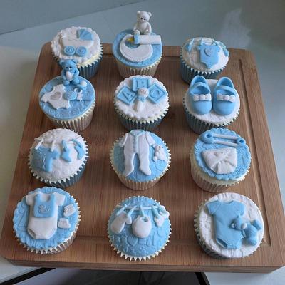 Baby Shower Cupcakes - Cake by Lorraine Yarnold