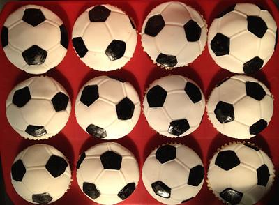 Soccer - Cake by Trickycakes