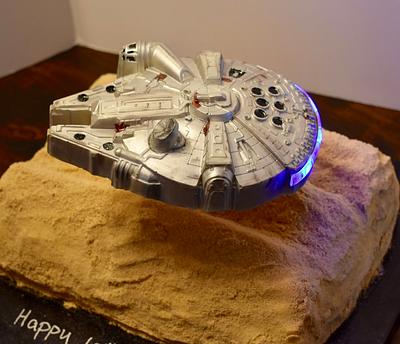  Millennium falcon with lights  - Cake by Misty