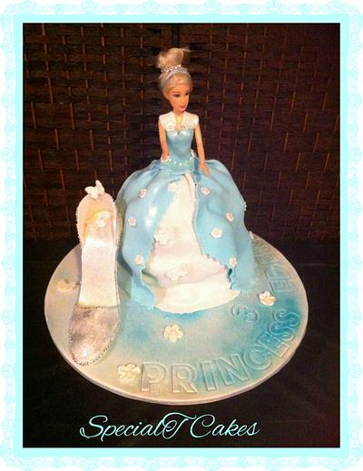 Cinderella Eden - Cake by  SpecialT Cakes - Tracie Callum 