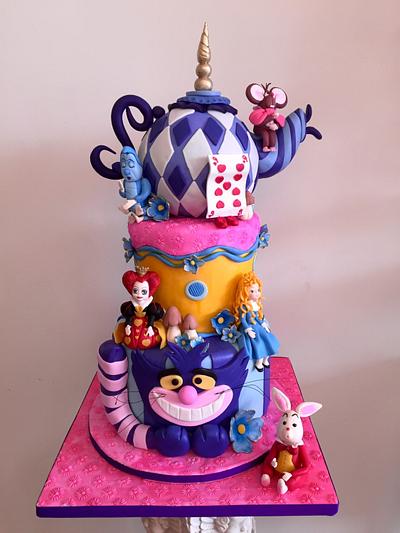 Alice in Wonderland - Cake by The Elusive Cake Company