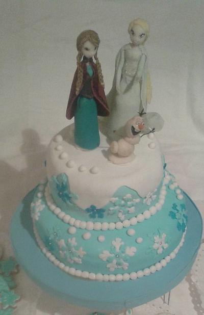 frozen cake  - Cake by Dulciriela -Gisela Gañan