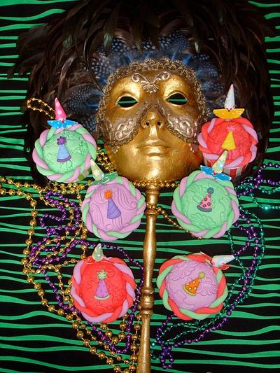 Carnival/Mardi Gras cupcakes - Cake by Sonia