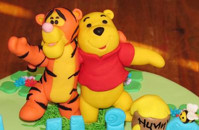 Tigger and Winnie the Pooh Cake Topper - Cake by DaniellesSweetSide