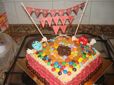 M&M - Cake by neidy