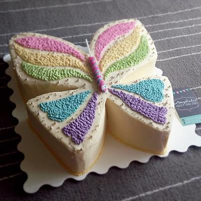 Buttercream Butterfly Cake - Cake by Siha Razali 