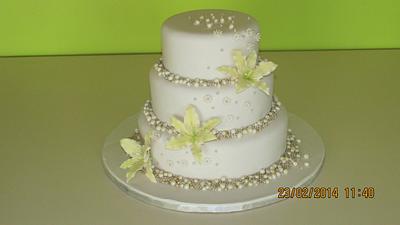 WEDDING CAKE  - Cake by rach7
