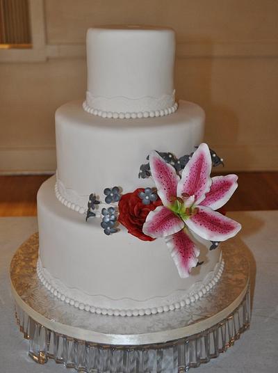 Stargazer sugar lily wedding cake - Cake by Skmaestas