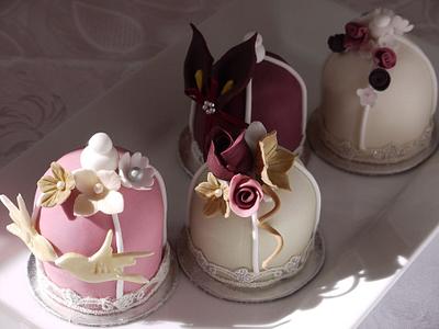 Burgandy themed mini birdcages - Cake by Scrummy Mummy's Cakes