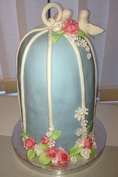 Birdcage Cake - Cake by Caron Eveleigh