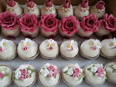 Jackie Wedding Cupcakes - Cake by Scrummy Mummy's Cakes