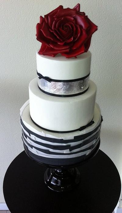 Silver leaf & red rose cake - Cake by Christie