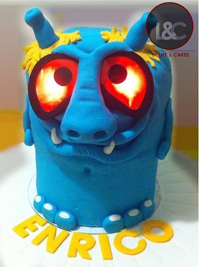Blue Monster with shining eyes - Cake by Laura