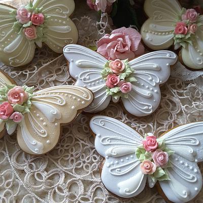 Butterflies  - Cake by Teri Pringle Wood