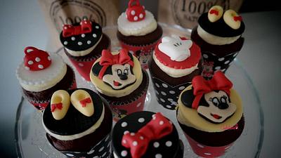 Minnie Mouse fashion cupcakes - Cake by Cakekado